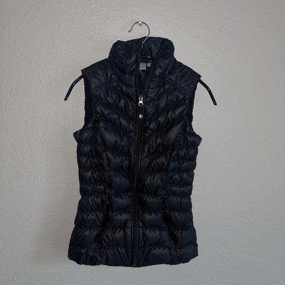Athleta Puffy Vest - Picture 1 of 3